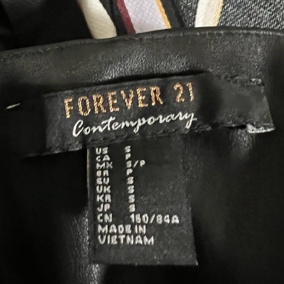 Dress - Picture 4 of 4